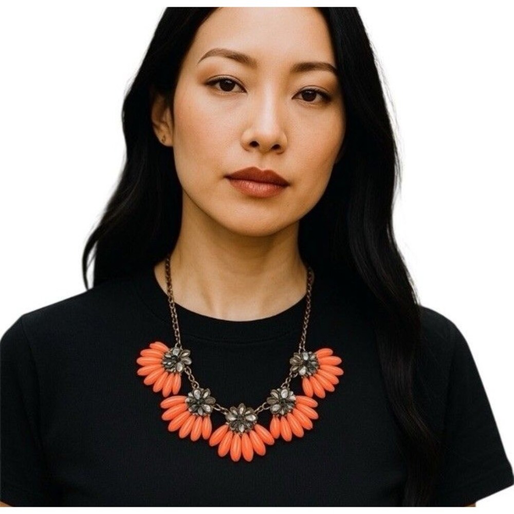 J Crew Y2K Rhinestone Enamel Embellished Necklace Brass Coral Petals Floral Bold